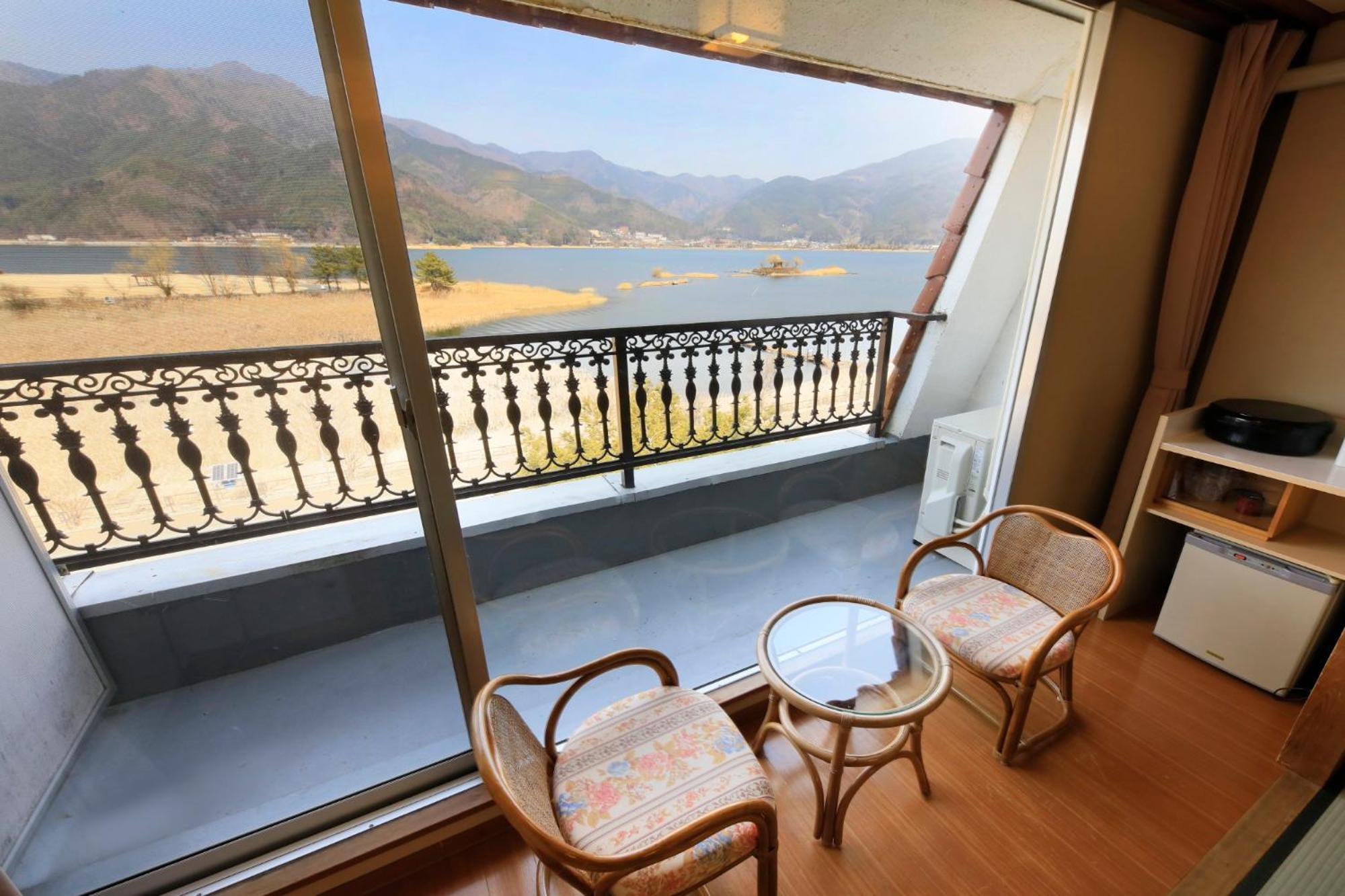 Lakeland Hotel Mizunosato Фуджикавагучико Екстериор снимка